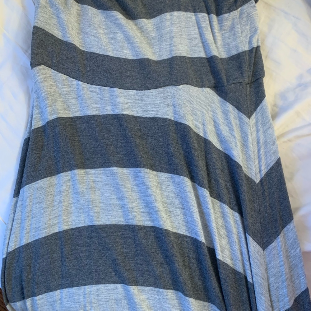 Gap maternity maxi skirt